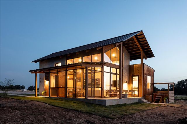 9361 W Us Highway 290 Bluebonnet, Hye, TX 78635