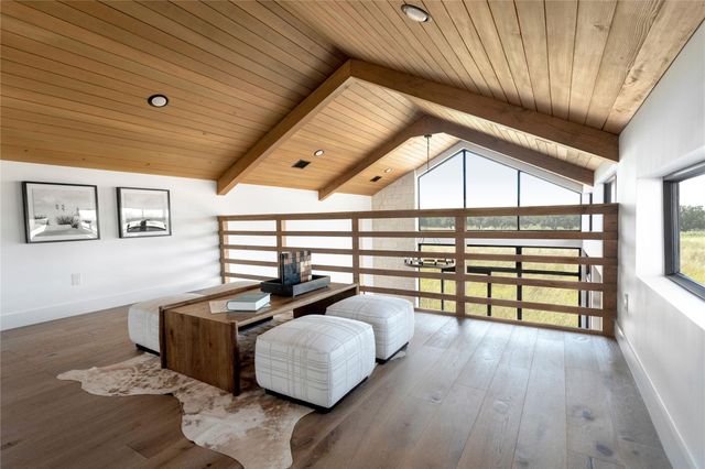 9361 W Us Highway 290 Bluebonnet, Hye, TX 78635