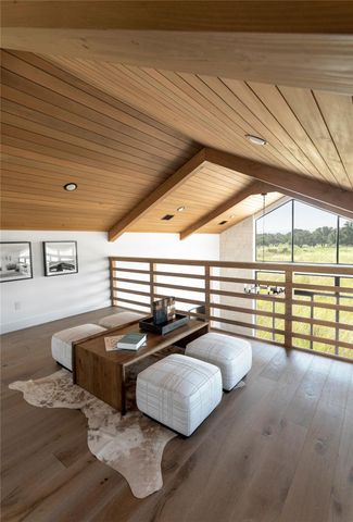 9361 W Us Highway 290 Bluebonnet, Hye, TX 78635