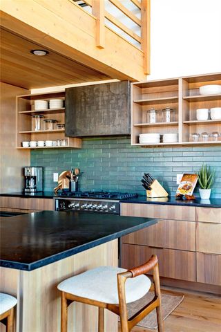 9361 W Us Highway 290 Bluebonnet, Hye, TX 78635