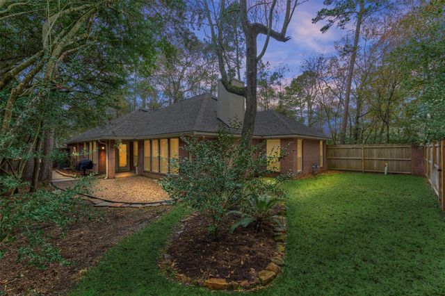 3 Heartleaf Court, The Woodlands, TX 77381