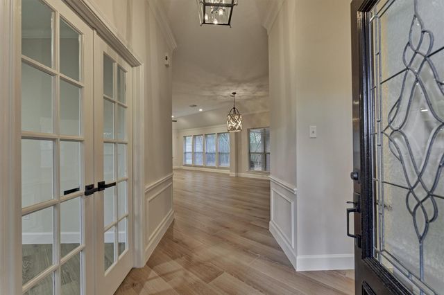 3 Heartleaf Court, The Woodlands, TX 77381