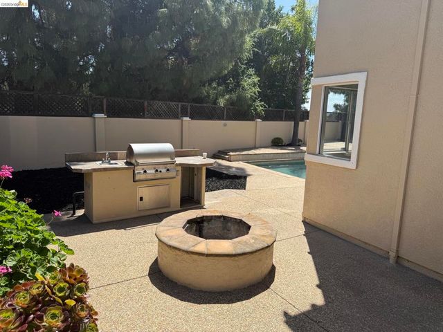 5029 Bridle Way, Antioch, CA 94531