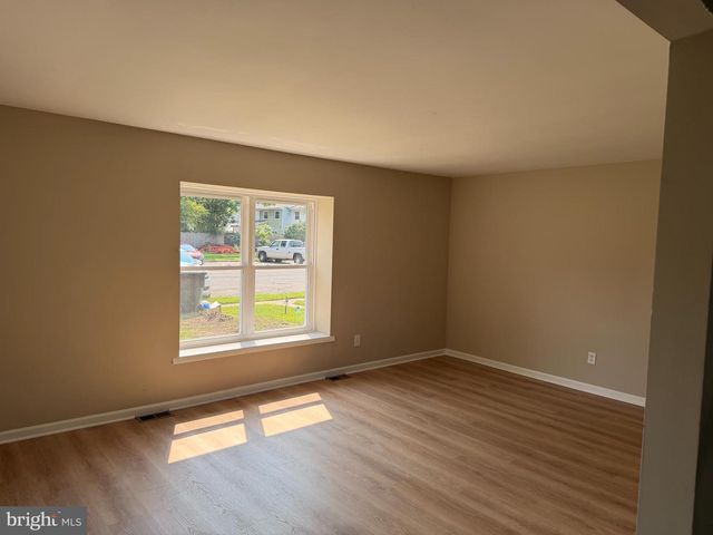 48 MAGNOLIA CT, Sicklerville, NJ 08081