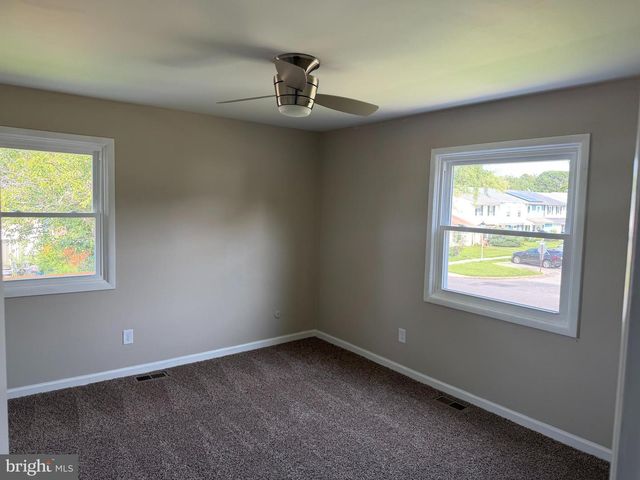 48 MAGNOLIA CT, Sicklerville, NJ 08081
