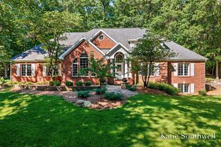 1800 Sterling Oaks Boulevard, Ada, MI 49301
