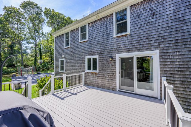47 Blackthorn Path, Forestdale, MA 02644