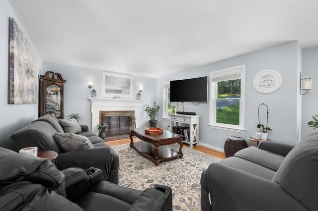 47 Blackthorn Path, Forestdale, MA 02644