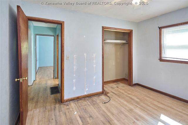 615 Crestlyn Drive, Charleston, WV 25302