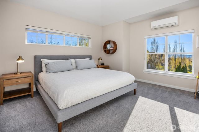 1936 17th Avenue NE, Issaquah, WA 98029