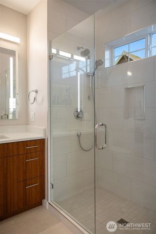 1936 17th Avenue NE, Issaquah, WA 98029