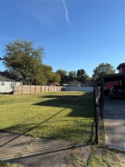 1126 Newport Avenue, Dallas, TX 75224