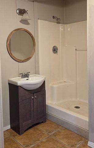 209 7th Street E, Markham, TX 77456