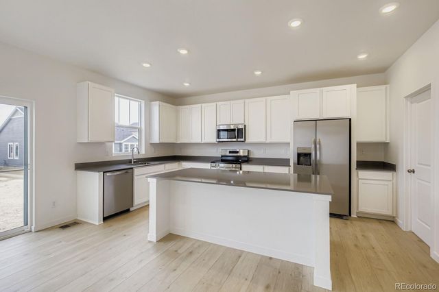 3158 Gladstone Avenue, Loveland, CO 80538