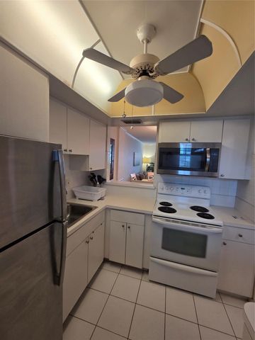 1333 E Hallandale Beach Boulevard 305, Hallandale Beach, FL 33009