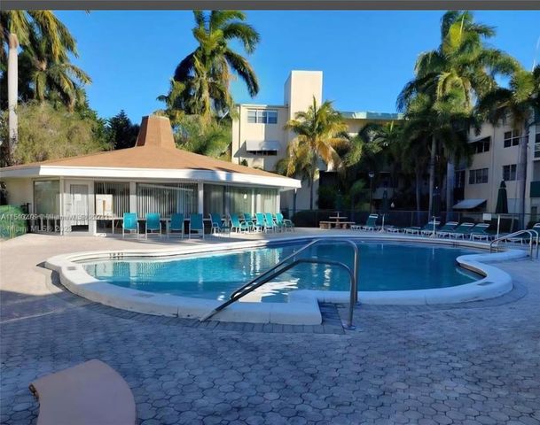1333 E Hallandale Beach Boulevard 305, Hallandale Beach, FL 33009