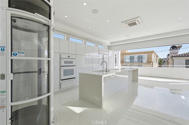 425 23rd Place, Manhattan Beach, CA 90266