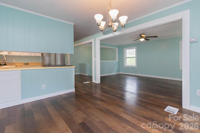 4755 US 23 Highway, Mars Hill, NC 28754