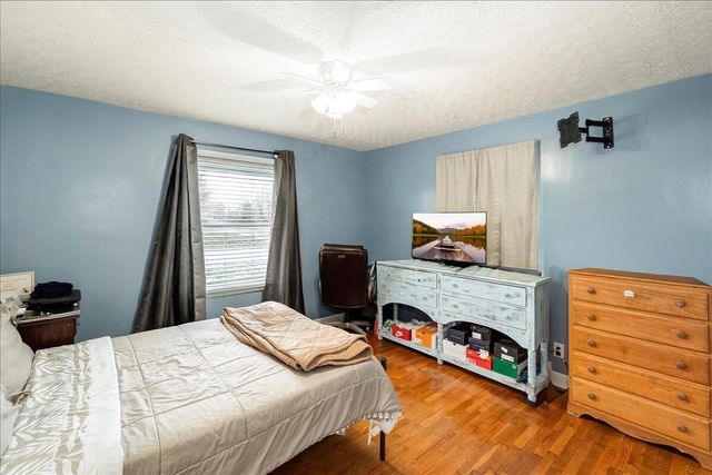 2142 Main Street, Willisburg, KY 40078