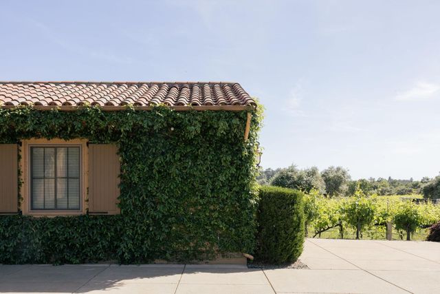 5301 Montserrat Ln, Loomis, CA 95650