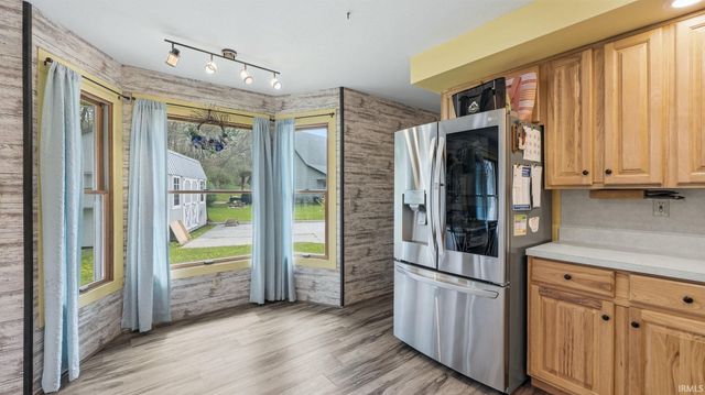 729 Arcadia Court, Kendallville, IN 46755
