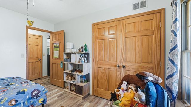 729 Arcadia Court, Kendallville, IN 46755