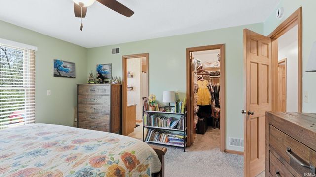 729 Arcadia Court, Kendallville, IN 46755