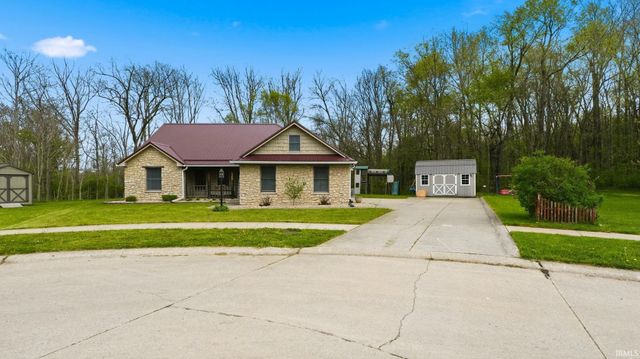 729 Arcadia Court, Kendallville, IN 46755