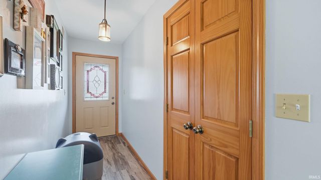 729 Arcadia Court, Kendallville, IN 46755