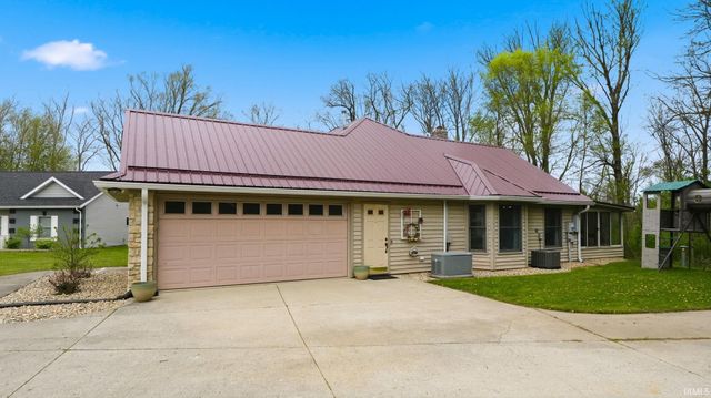 729 Arcadia Court, Kendallville, IN 46755