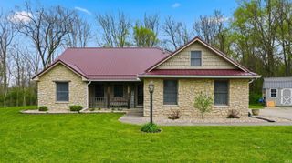 729 Arcadia Court, Kendallville, IN 46755