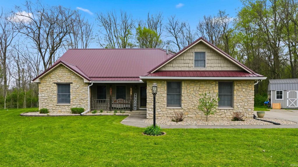 729 Arcadia Court, Kendallville, IN 46755