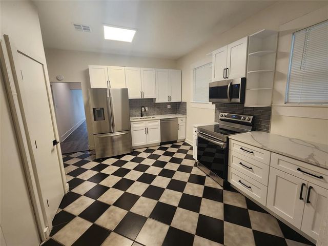 610 W 35th ST B, Austin, TX 78705