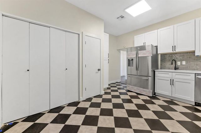 610 W 35th ST B, Austin, TX 78705