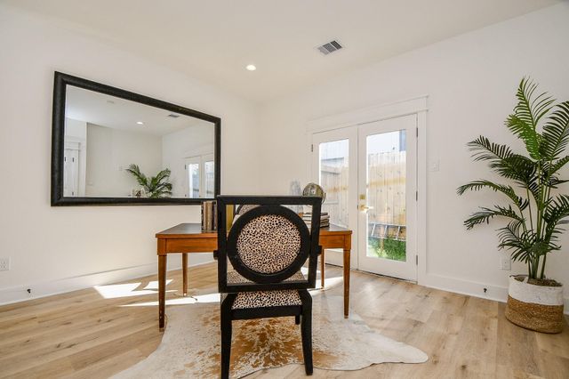 5613 Val Verde Street C, Houston, TX 77057