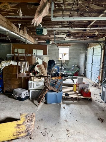 1025 Woodmont Dr, Gallatin, TN 37066