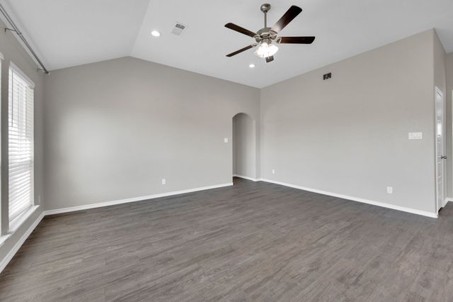 656 Bunk House Road, Venus, TX 76084