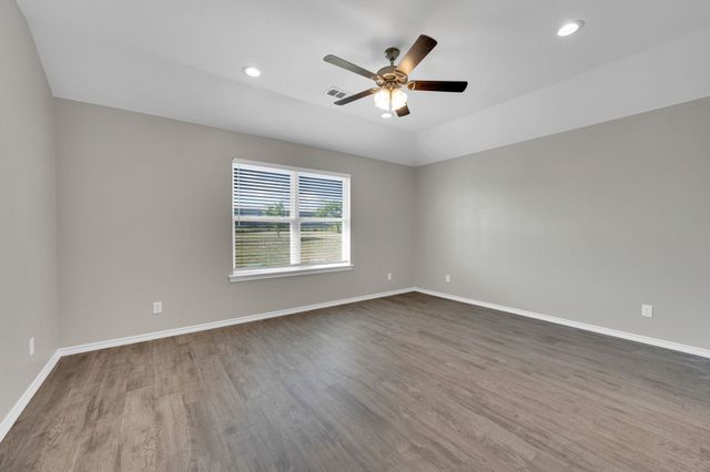 656 Bunk House Road, Venus, TX 76084