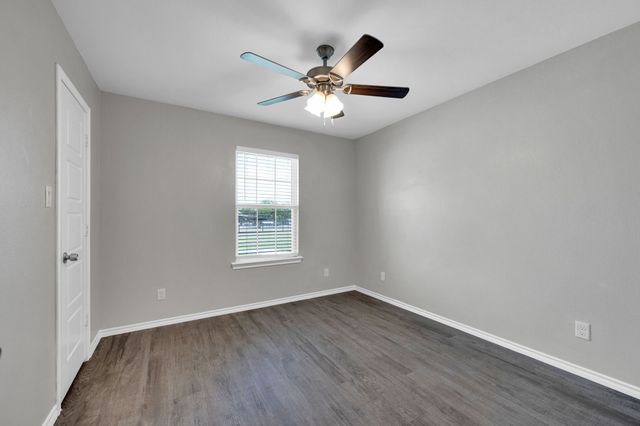 656 Bunk House Road, Venus, TX 76084