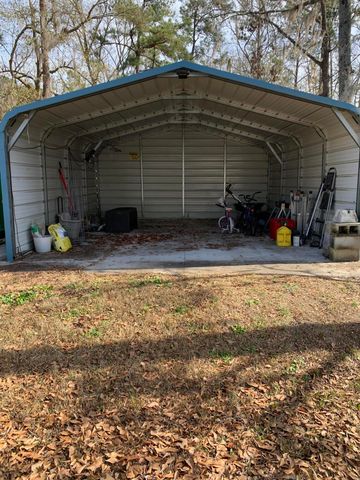 1519 Kenwood Road, Manning, SC 29102