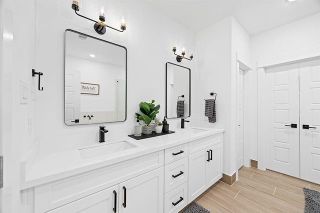 5812 Highland Sky Lane, Houston, TX 77091