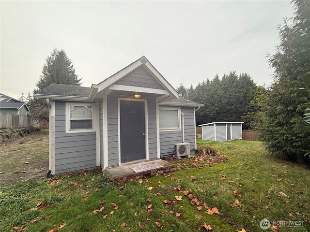 2726 21st Street SW, Puyallup, WA 98373