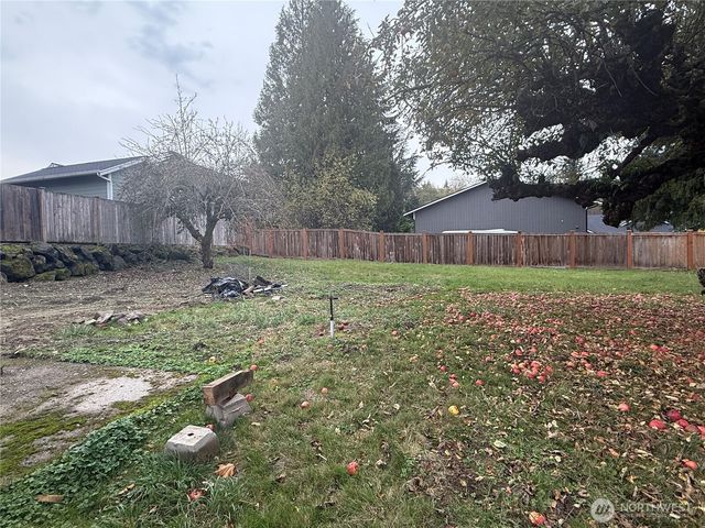 2726 21st Street SW, Puyallup, WA 98373