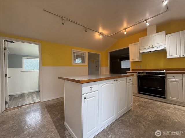 2726 21st Street SW, Puyallup, WA 98373