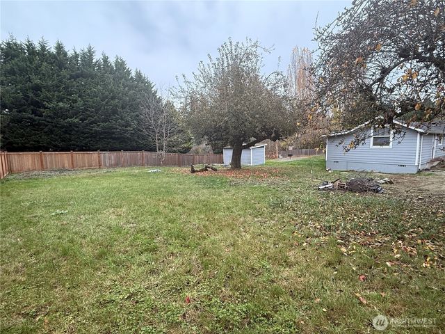 2726 21st Street SW, Puyallup, WA 98373