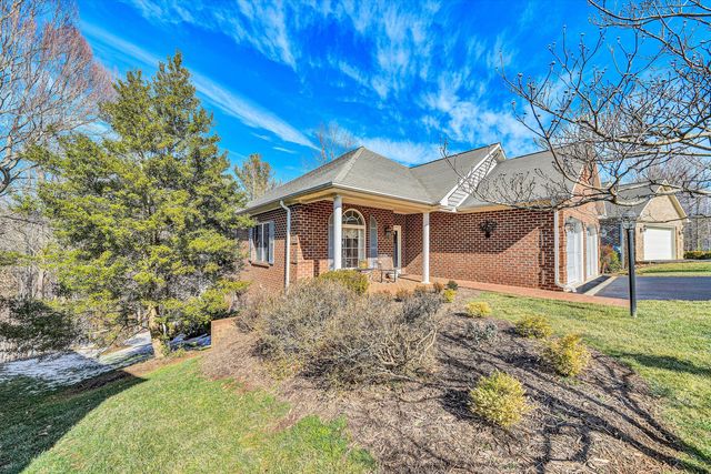 131 STONEY MILL RD, Rocky Mount, VA 24151