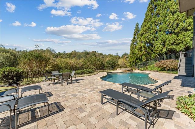452 Meadow Watch Lane, Atlanta, GA 30350