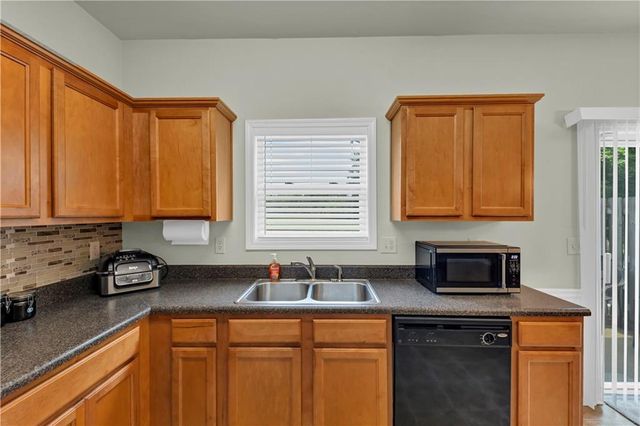 1936 Lakeshore Overlook Circle NW, Kennesaw, GA 30152