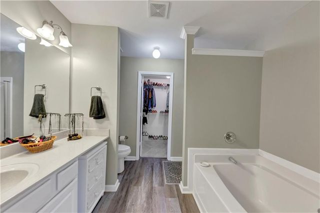 1936 Lakeshore Overlook Circle NW, Kennesaw, GA 30152