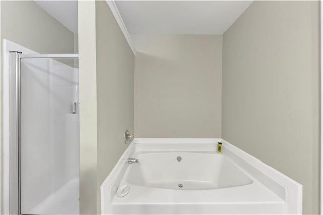 1936 Lakeshore Overlook Circle NW, Kennesaw, GA 30152